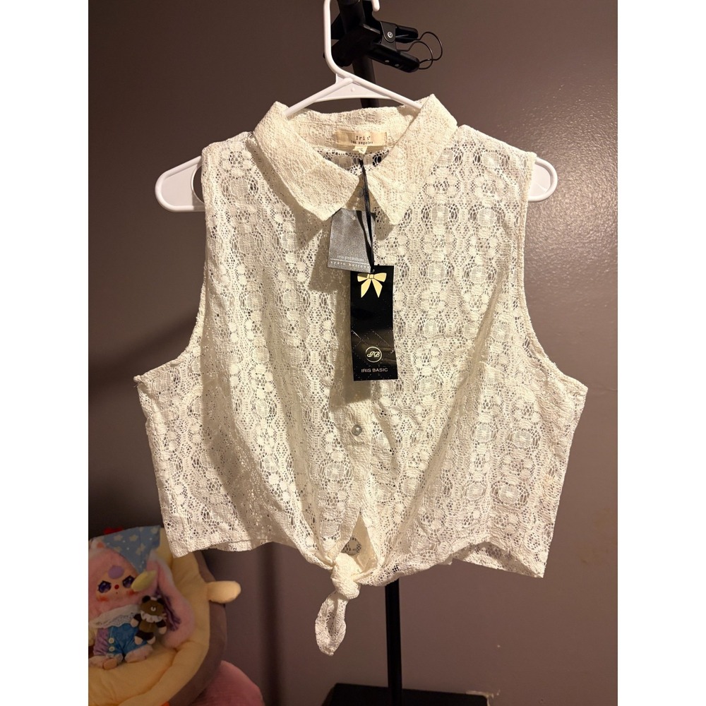 Iris Ivory Lace, Collared Crop Top Button UP Sz 2X